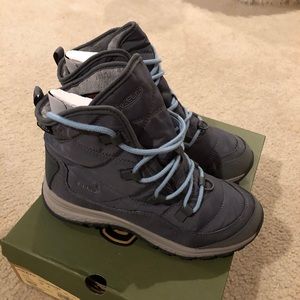 ***SOLD***NWT Brand New Keen Terradora Waterproof Ankle Boot